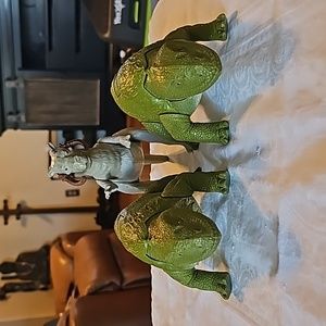 Vintage Star Wars figures . 1979 Dewbacks and TaunTaun.